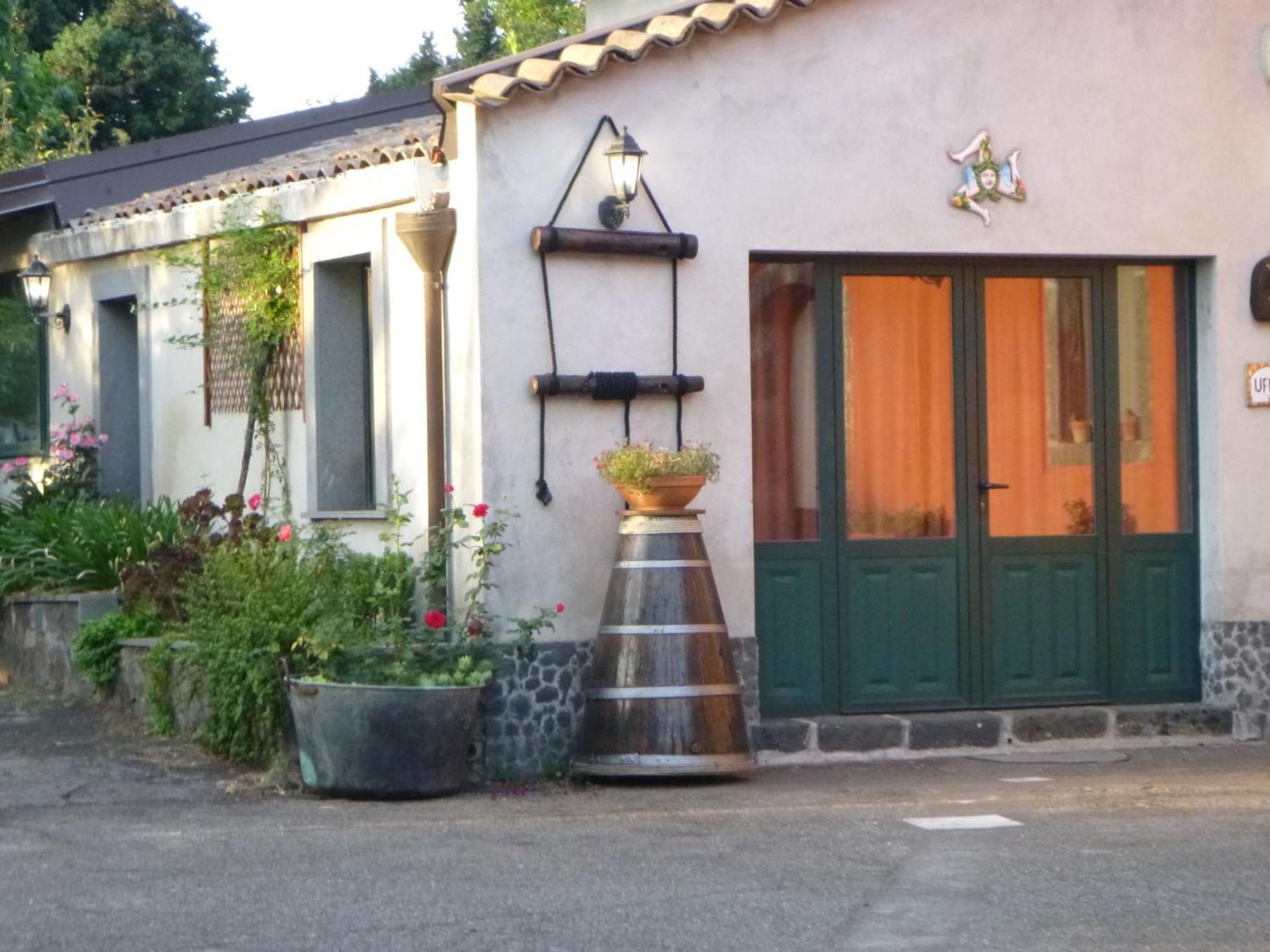 Baglio Delle Rose Bed & Breakfast Giarre Ngoại thất bức ảnh